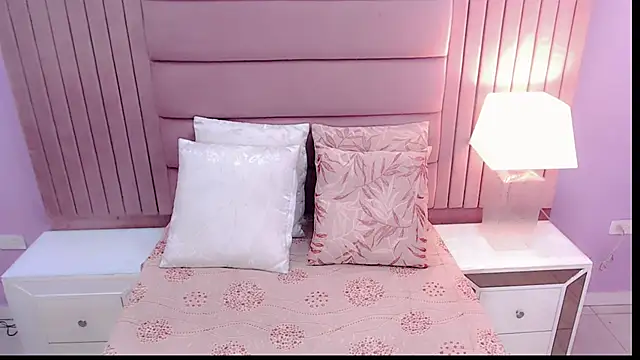 Snapshot of SexyValeriaa chatting on 9, 1, 2025 SexyValeriaa online show from 9, 1, 2025