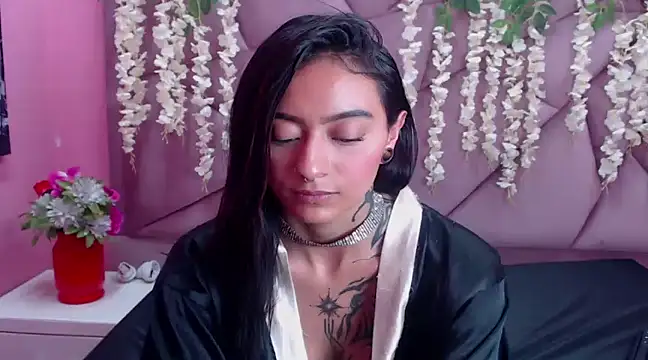 Snapshot of Miaa_Thopmson chatting on 19, 3, 2025 Miaa Thopmson online show from 19, 3, 2025