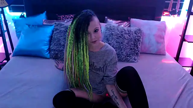 EdgesOfReality online show from 17, 12, 2025