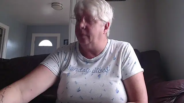 canadiancougar1965 online show from 17, 10, 2025