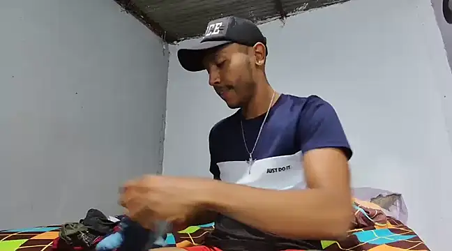 Snapshot of jeffblack2 chatting on 21, 2, 2025 jeffblack2 online show from 21, 2, 2025