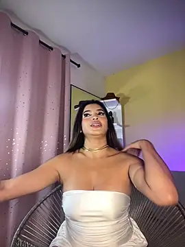 Snapshot of zoey-fox chatting on 13, 1, 2025 zoey-fox online show from 13, 1, 2025