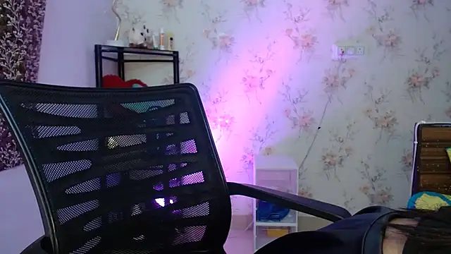 Snappy girl online show from 31, 3, 2026