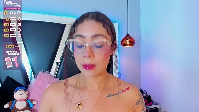 antonelllepiercee online show from 2, 2, 2025