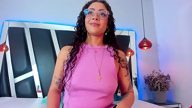 antonelllepiercee online show from 16, 3, 2025