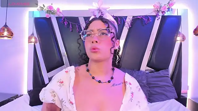 antonelllepiercee online show from 4, 3, 2026