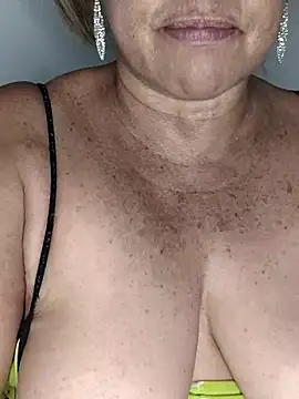 Snapshot of Kasandra_Ho chatting on 20, 2, 2025 Kasandra Ho online show from 20, 2, 2025