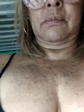 Snapshot of Kasandra_Ho chatting on 16, 3, 2025 Kasandra Ho online show from 16, 3, 2025