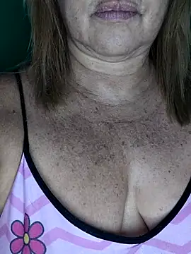 Snapshot of Kasandra_Ho chatting on 2, 10, 2025 Kasandra Ho online show from 2, 10, 2025