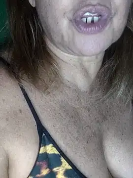 Snapshot of Kasandra_Ho chatting on 19, 11, 2025 Kasandra Ho online show from 19, 11, 2025