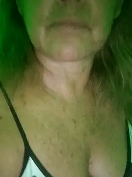 Snapshot of Kasandra_Ho chatting on 17, 12, 2025 Kasandra Ho online show from 17, 12, 2025