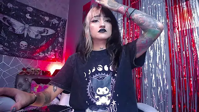Snapshot of amelierouss chatting on 6, 5, 2026 amelierouss online show from 6, 5, 2026