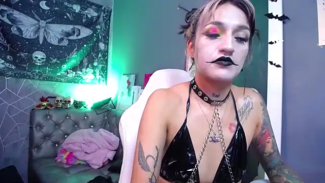 Snapshot of amelierouss chatting on 23, 5, 2026 amelierouss online show from 23, 5, 2026