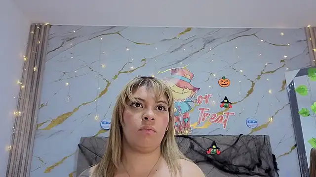 agatha 97  online show from 25, 10, 2025