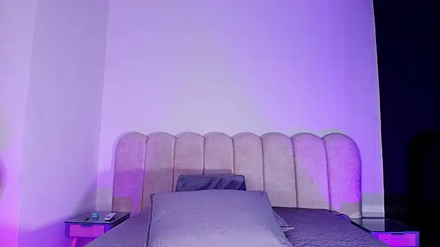 mia stanfort online show from 29, 11, 2025