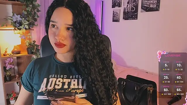 emilyrouxe online show from 4, 10, 2025