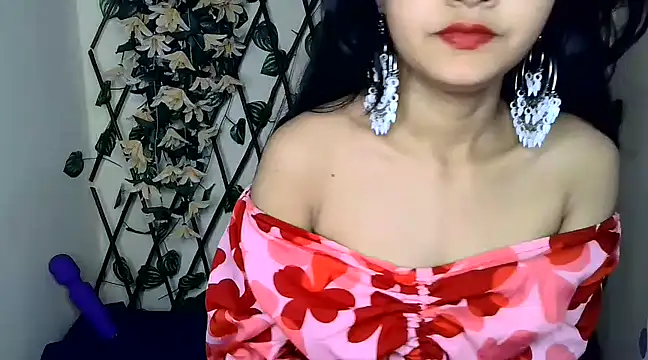 SUZY FROMUS online show from 15, 2, 2025