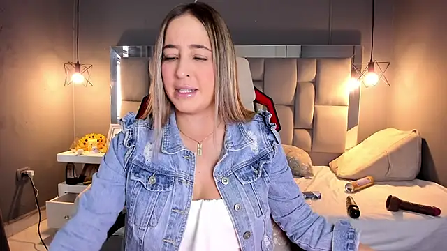 Snapshot of AliceSteel12 chatting on 26, 2, 2025 AliceSteel12 online show from 26, 2, 2025