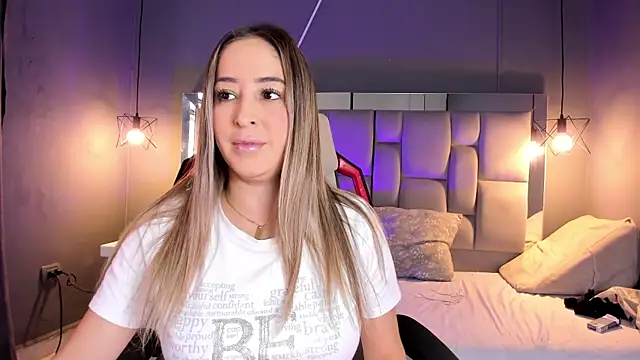 Snapshot of AliceSteel12 chatting on 27, 2, 2025 AliceSteel12 online show from 27, 2, 2025