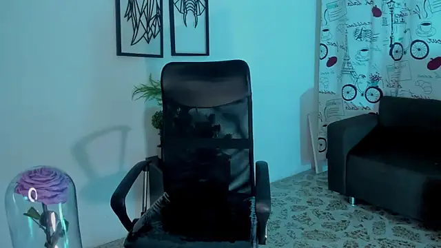 Danielacossio online show from 10, 9, 2025