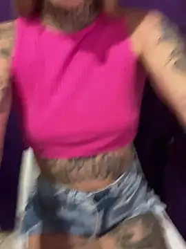 Snapshot of hotskinny1 chatting on 4, 1, 2025 hotskinny1 online show from 4, 1, 2025