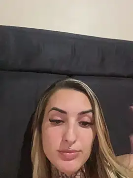 Snapshot of hotskinny1 chatting on 2, 3, 2025 hotskinny1 online show from 2, 3, 2025