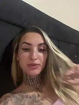 Snapshot of hotskinny1 chatting on 2, 3, 2025 hotskinny1 online show from 2, 3, 2025