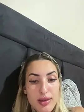 Snapshot of hotskinny1 chatting on 20, 3, 2025 hotskinny1 online show from 20, 3, 2025