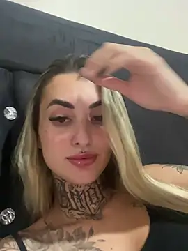 Snapshot of hotskinny1 chatting on 21, 3, 2025 hotskinny1 online show from 21, 3, 2025