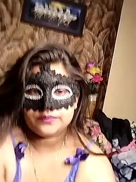 Hottyalia online show from 9, 12, 2024