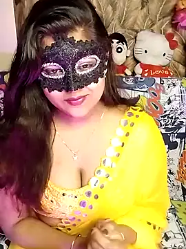 Hottyalia online show from 11, 12, 2024