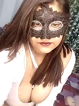 Hottyalia online show from 7, 2, 2025