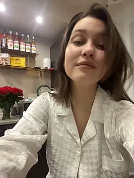 KikiWatson online show from 5, 12, 2024