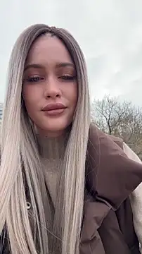 KikiWatson online show from 28, 3, 2026