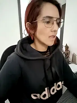 your red rose  online show from 13, 1, 2025