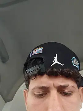 Snapshot of LatinBoysxxx chatting on 6, 11, 2025 LatinBoysxxx online show from 6, 11, 2025