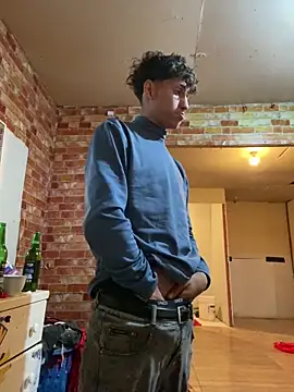 LatinBoysxxx online show from 6, 3, 2026