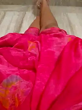 Snapshot of sneha_telugu_girl chatting on 17, 12, 2024 sneha telugu girl online show from 17, 12, 2024