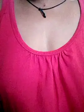 Snapshot of sneha_telugu_girl chatting on 22, 12, 2024 sneha telugu girl online show from 22, 12, 2024