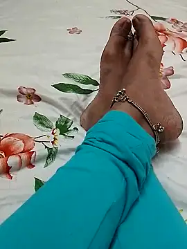 Snapshot of sneha_telugu_girl chatting on 27, 12, 2024 sneha telugu girl online show from 27, 12, 2024