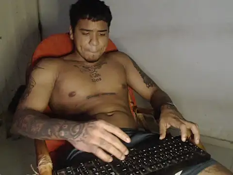 camiloacosta321 online show from 24, 11, 2025