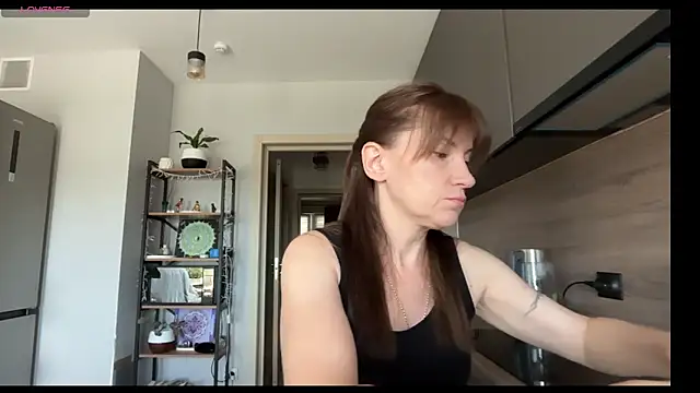Snapshot of jainesummer chatting on 3, 6, 2026 jainesummer online show from 3, 6, 2026