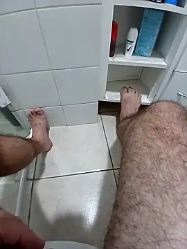 Snapshot of loganwolverine02 chatting on 1, 1, 2025 loganwolverine02 online show from 1, 1, 2025