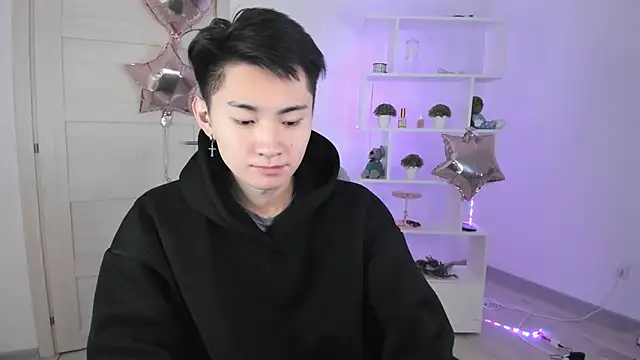 Miram Yu online show from 2, 12, 2024