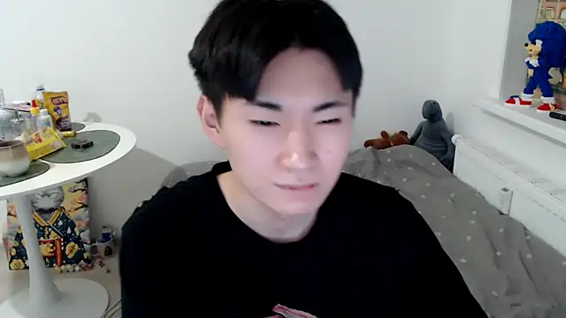 Miram Yu online show from 16, 11, 2025