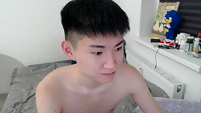 Snapshot of Miram_Yu chatting on 12, 5, 2026 Miram Yu online show from 12, 5, 2026