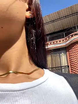 HannaRhodes online show from 21, 11, 2025