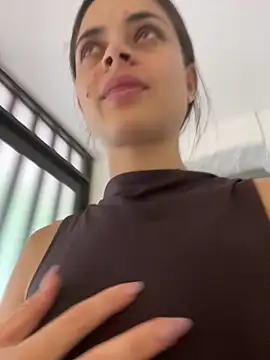 HannaRhodes online show from 18, 3, 2026