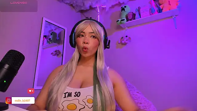 MadelineBenet online show from 30, 9, 2025