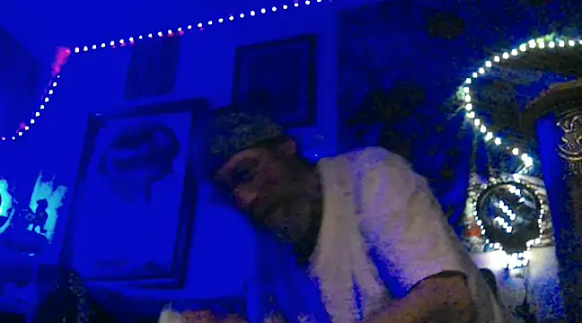 Snapshot of Undercover_Pornstar chatting on 7, 12, 2024 Undercover Pornstar online show from 7, 12, 2024